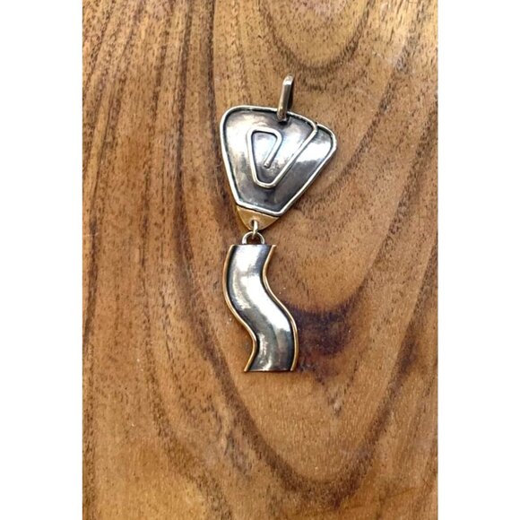 Silver 925 Mixed Metal Pendant from Peru Abstract Triangle Wavy Dangling Tail - Picture 2 of 6